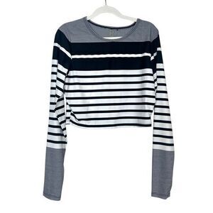 Vitamin A Rash guard XS Black Gray White Striped Long Sleeve Cropped Swim Top